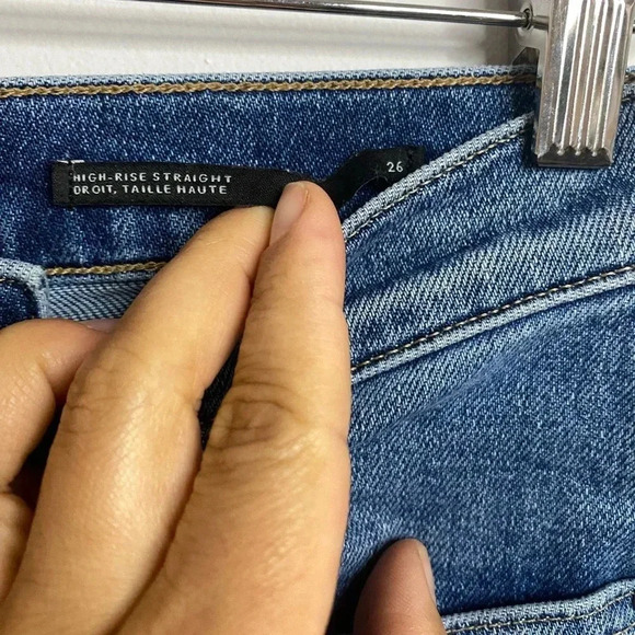 💚Banana Republic -High Rise Straight - cutoff shorts - US26 - Picture 4 of 9